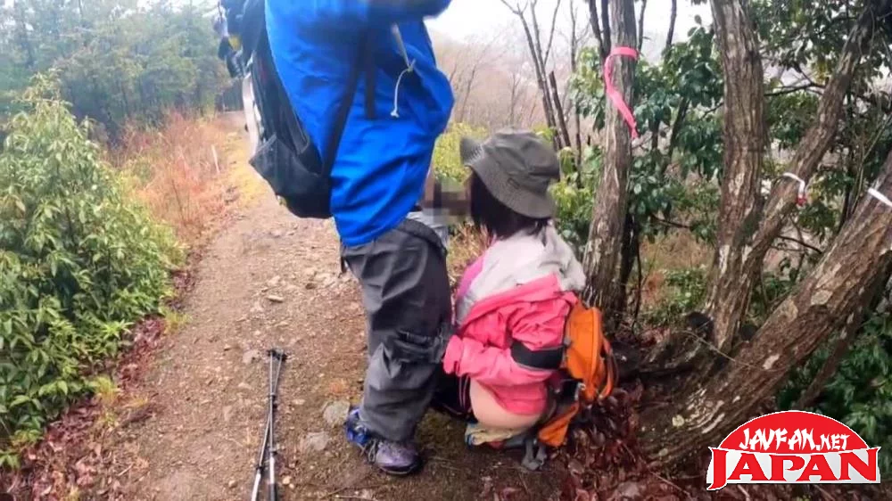 [SORA-402] Aokan Seiin Hiking With A Big-breasted JD Mountain Girl