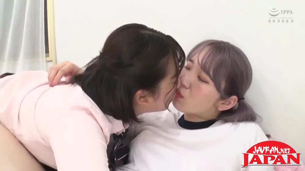 [EVIS-433] Female Body Smell Sniffing Man Juice Licking Lesbian